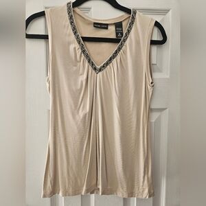 New York and Company sz med sleeveless top